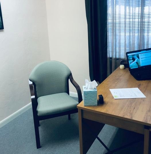 The coaching chair — a welcoming space for relationship coaching sessions